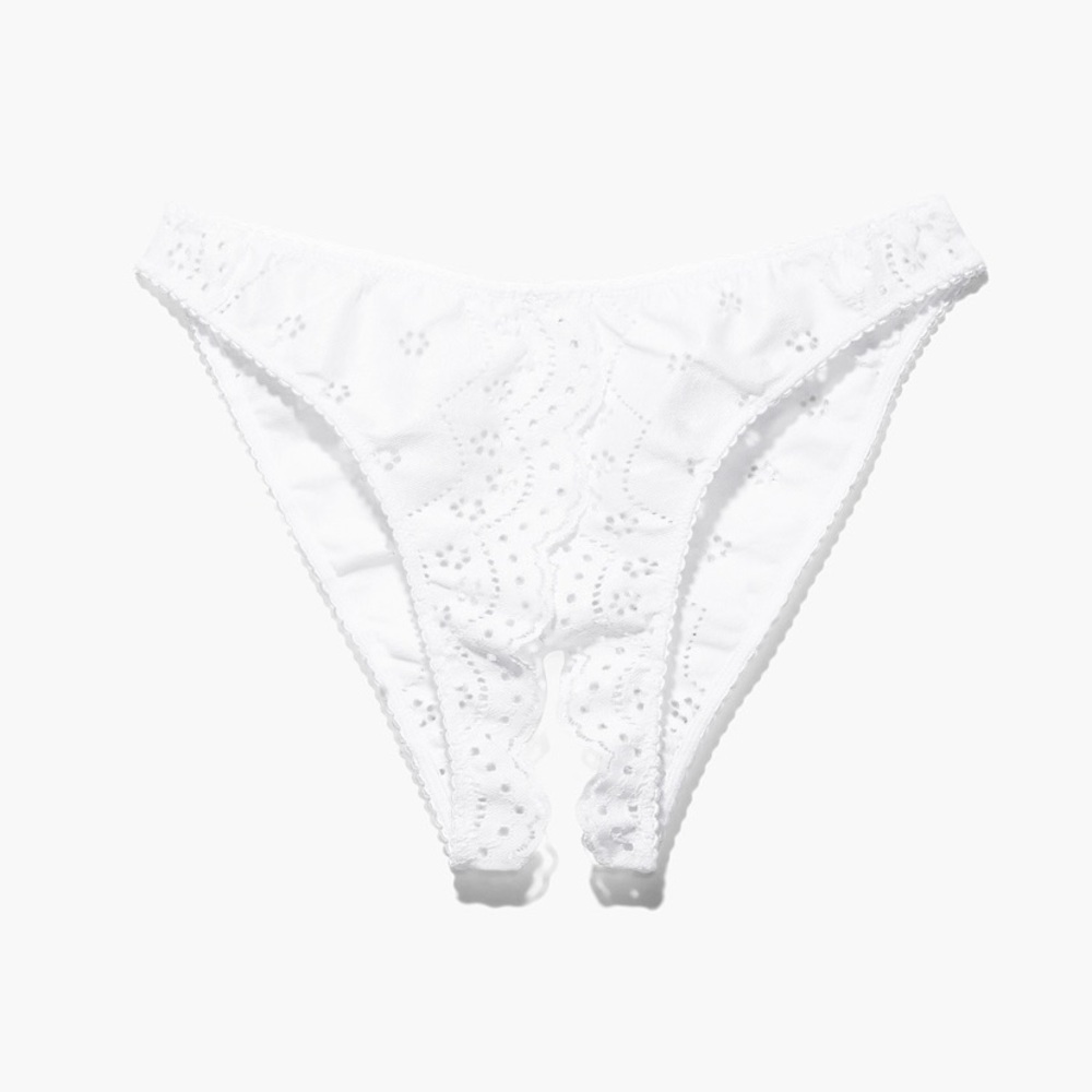 Savage X Fenty Bombshell Broderie Crotchless Lace Undie